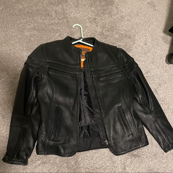 Women’s Motorcycle Leather Jacket - Picture 2 of 10